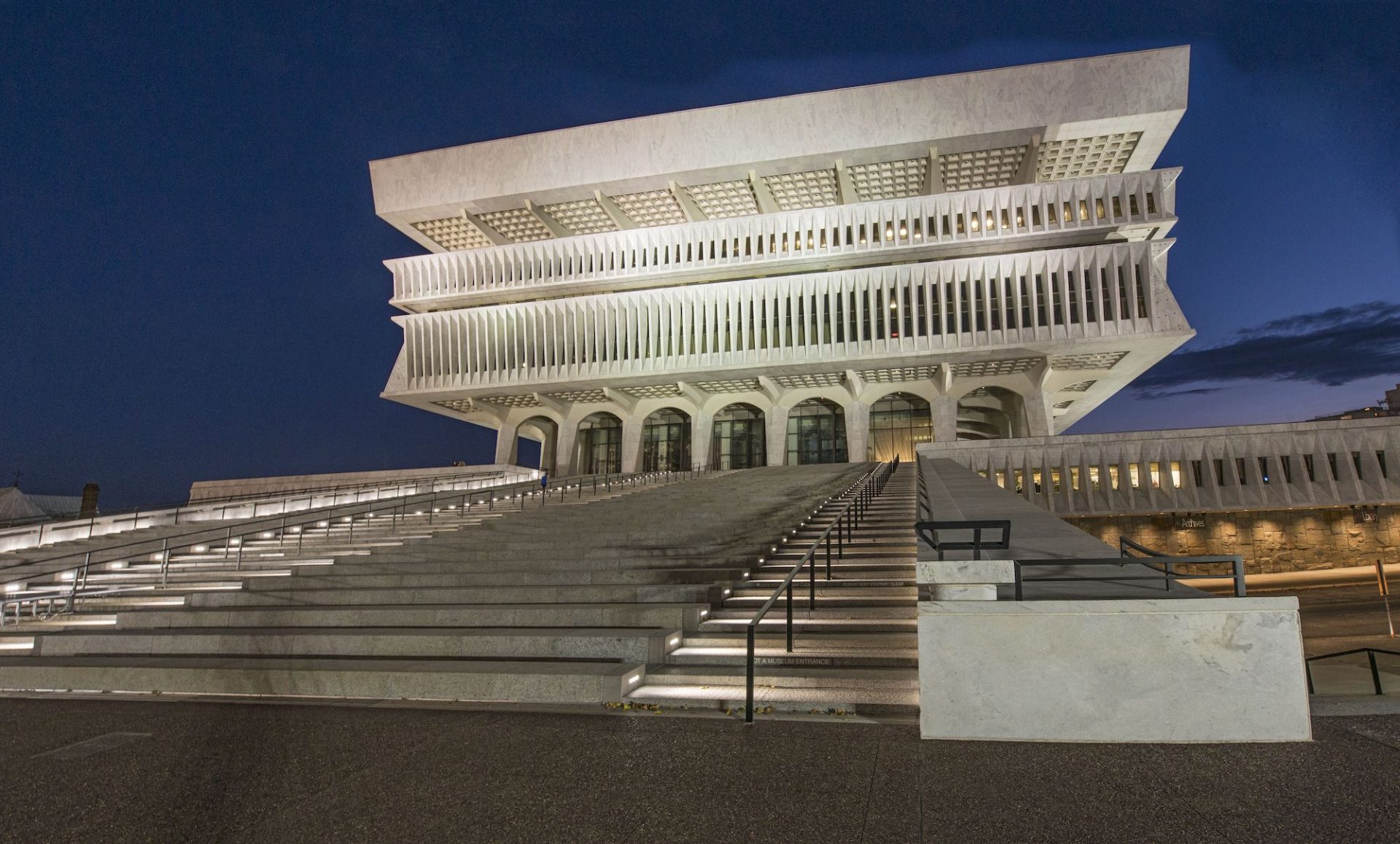 Rehabilitate Grand Staircase